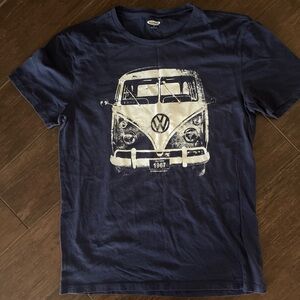 Lightly Used Old Navy Graphic T-Shirt with VW Design. Men’s medium